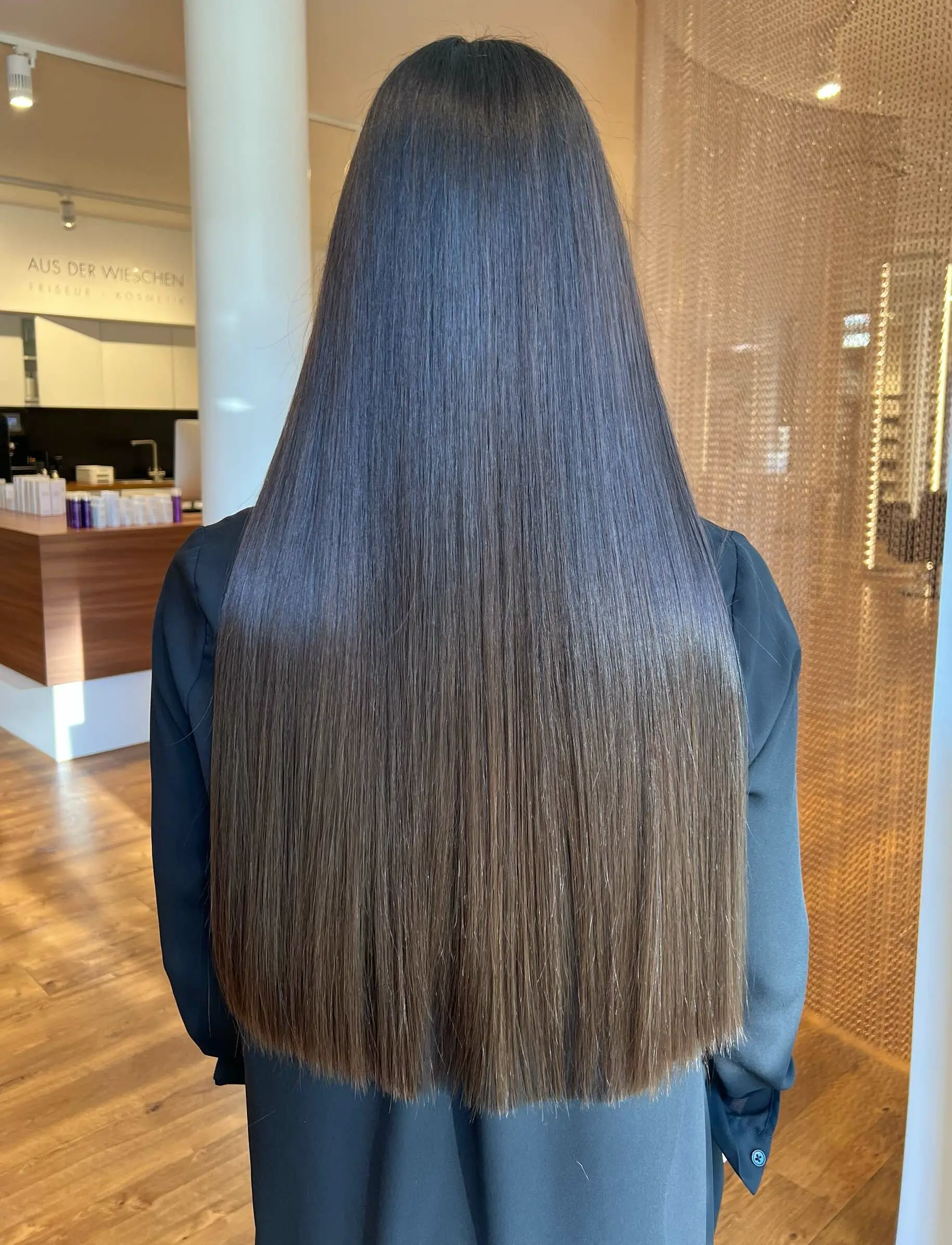 Friseur Aus der Wieschen Extensions 4 e1744187847463